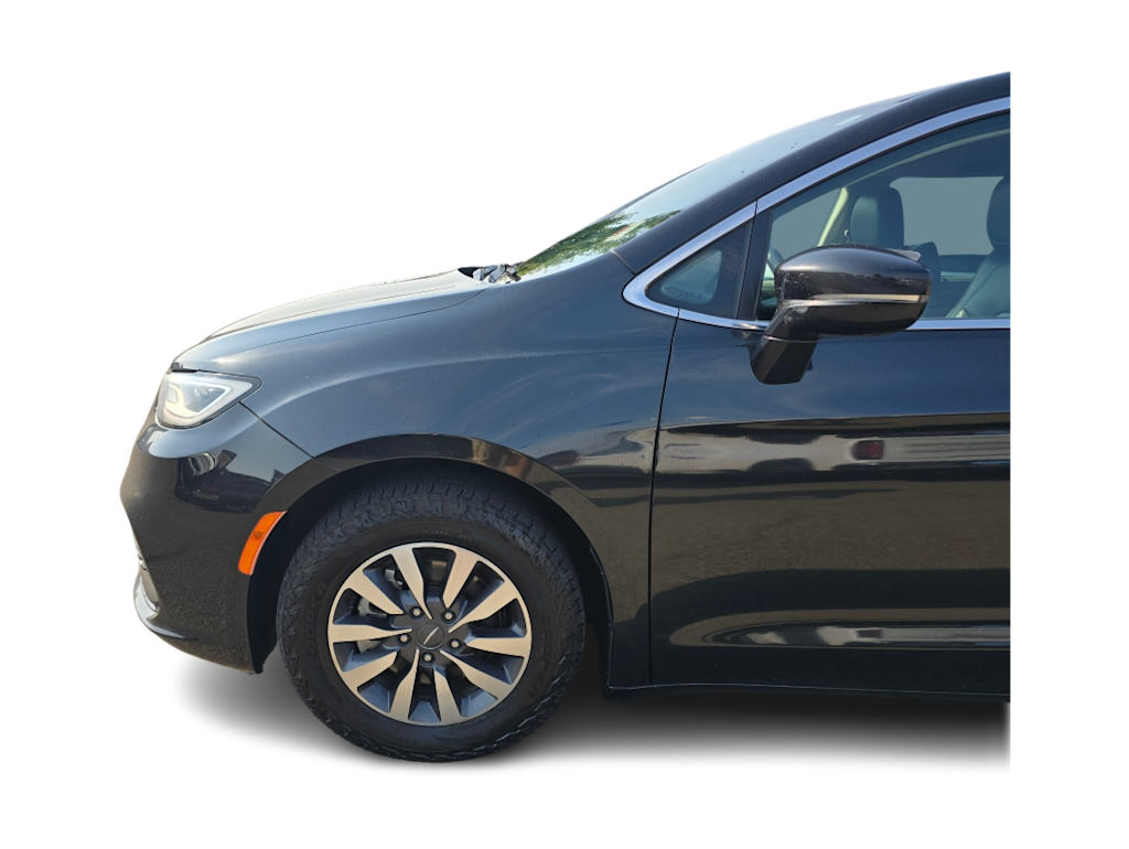 Thumbnail: 2021 Chrysler Pacifica - 20