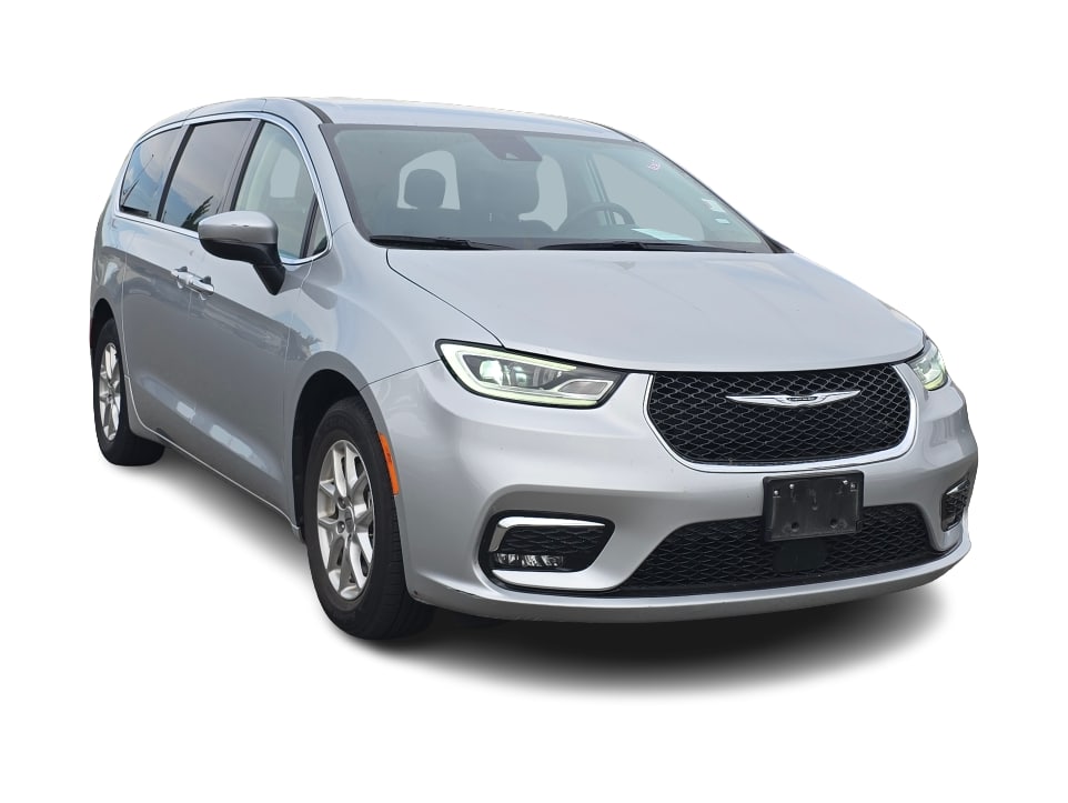 Thumbnail: 2023 Chrysler Pacifica - 18