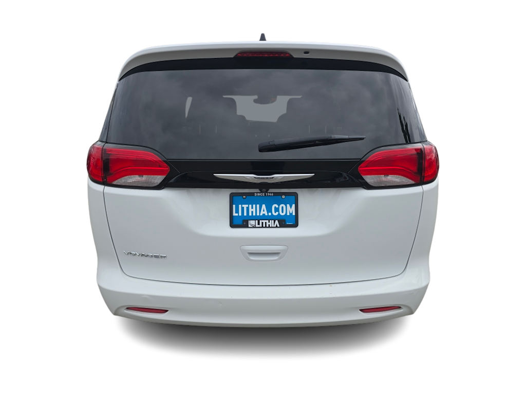 Thumbnail: 2023 Chrysler Voyager - 5