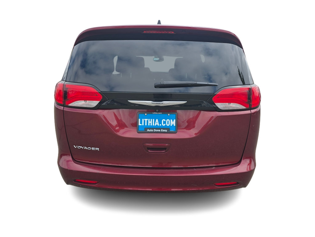Thumbnail: 2022 Chrysler Voyager - 5