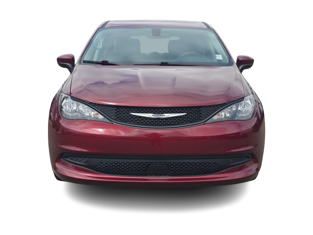 Thumbnail: 2022 Chrysler Voyager - 17