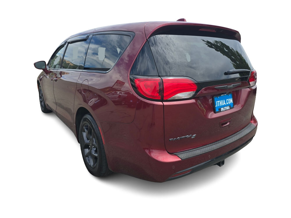 Thumbnail: 2020 Chrysler Pacifica - 4