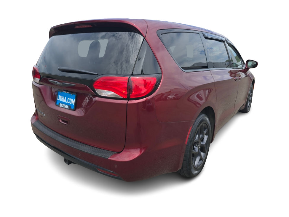 Thumbnail: 2020 Chrysler Pacifica - 15