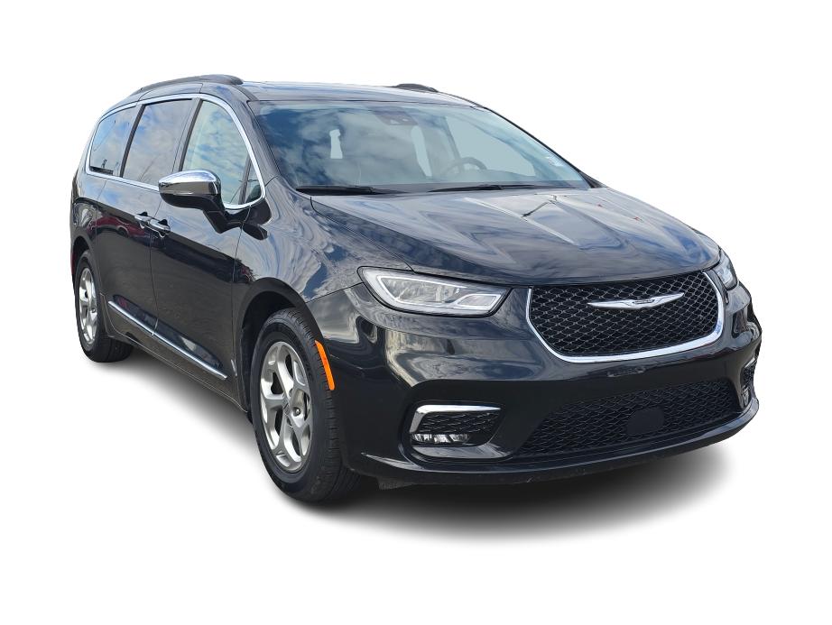 Thumbnail: 2023 Chrysler Pacifica - 17