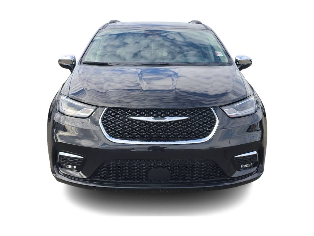 Thumbnail: 2023 Chrysler Pacifica - 6