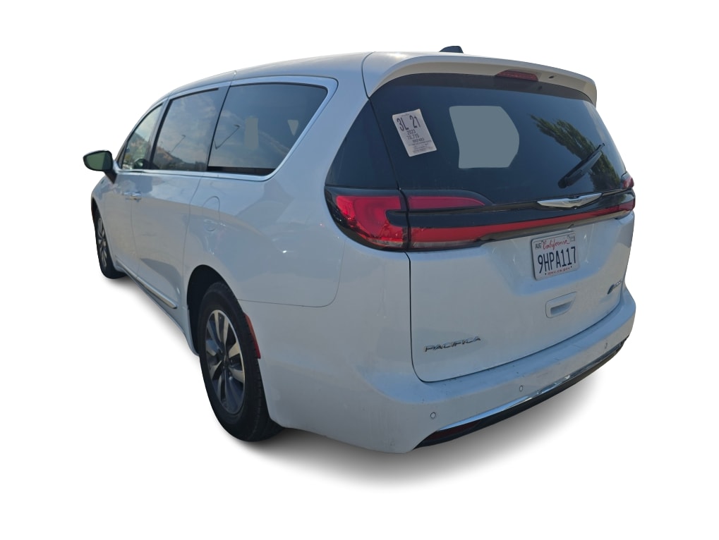 Thumbnail: 2023 Chrysler Pacifica - 16