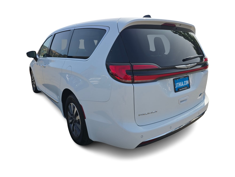 Thumbnail: 2023 Chrysler Pacifica - 4