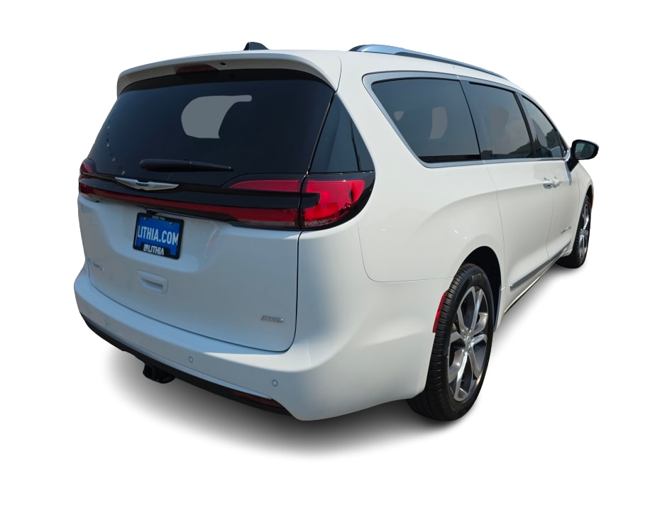 Thumbnail: 2026 Chrysler Pacifica - 17