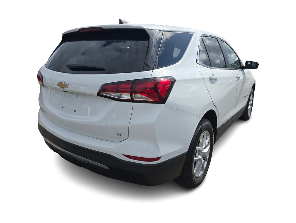 Thumbnail: 2022 Chevrolet Equinox - 6