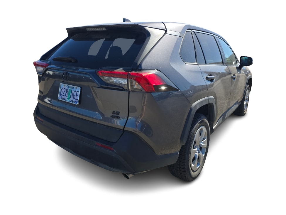 Thumbnail: 2022 Toyota RAV4 - 17
