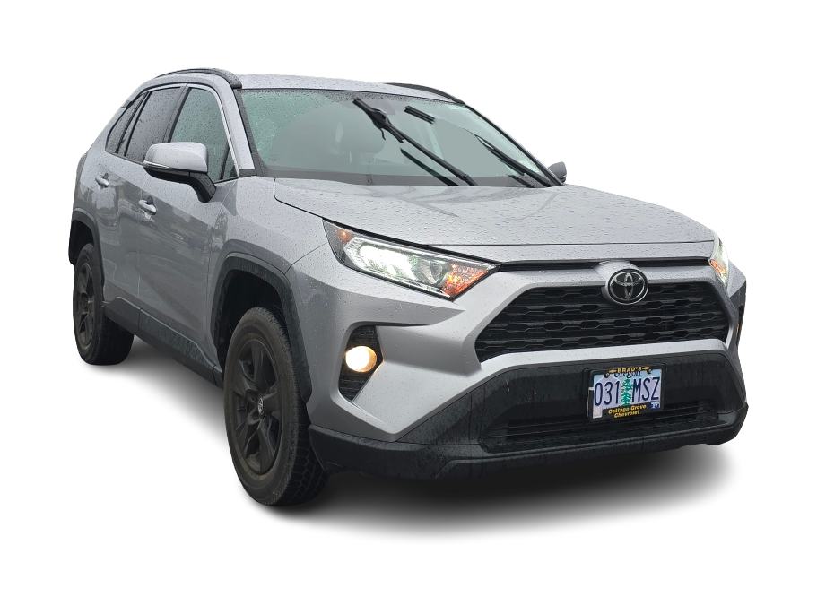 Thumbnail: 2020 Toyota RAV4 - 11