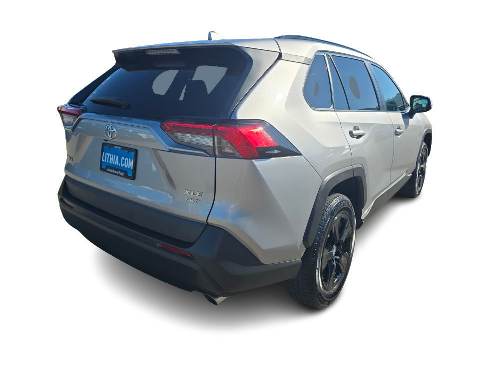 Thumbnail: 2020 Toyota RAV4 - 15