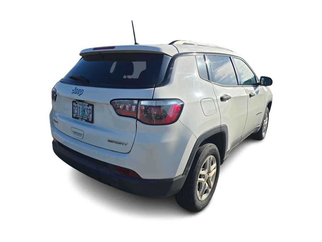 Thumbnail: 2018 Jeep Compass - 6