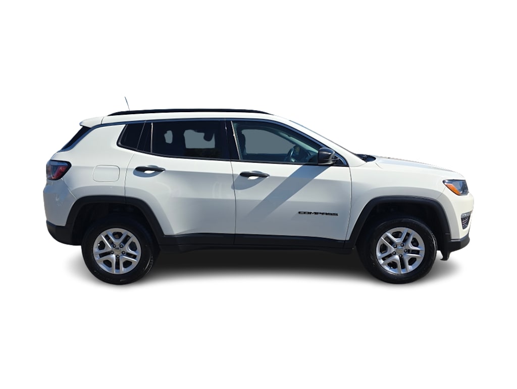 Thumbnail: 2020 Jeep Compass - 17