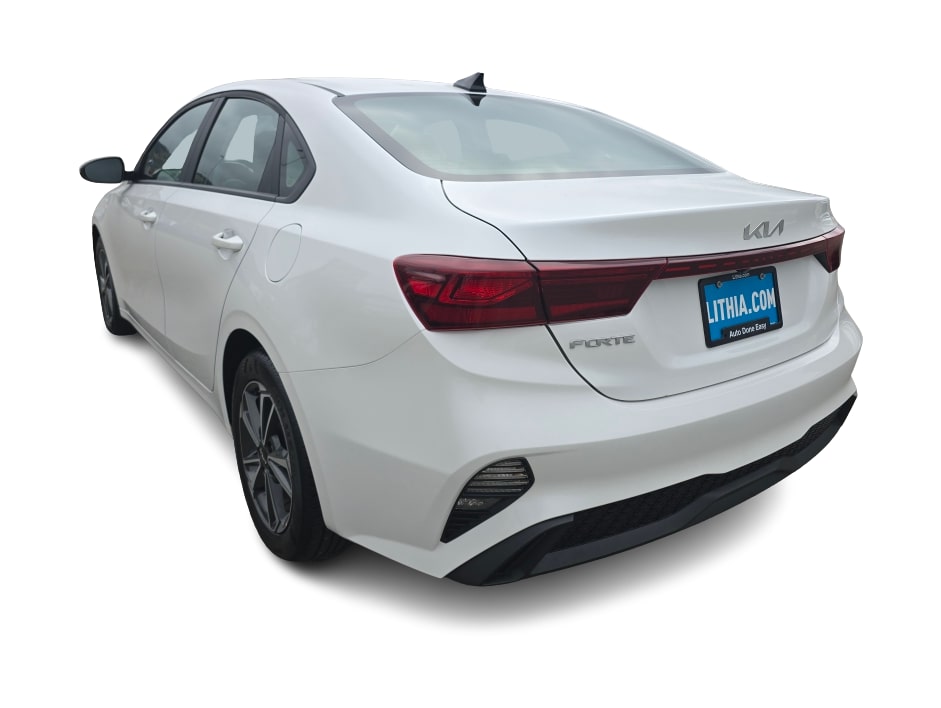 Thumbnail: 2023 Kia Forte - 4