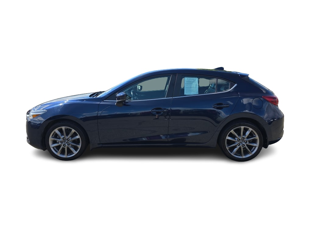 Thumbnail: 2018 Mazda Mazda3 - 3
