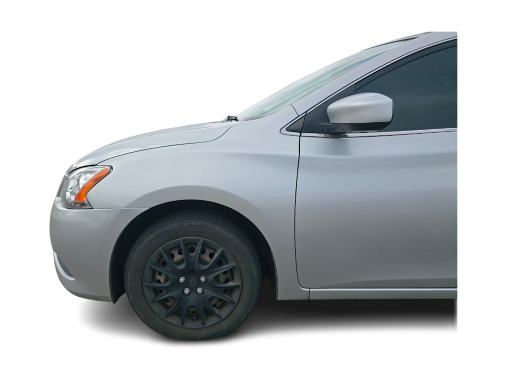 Thumbnail: 2015 Nissan Sentra - 13