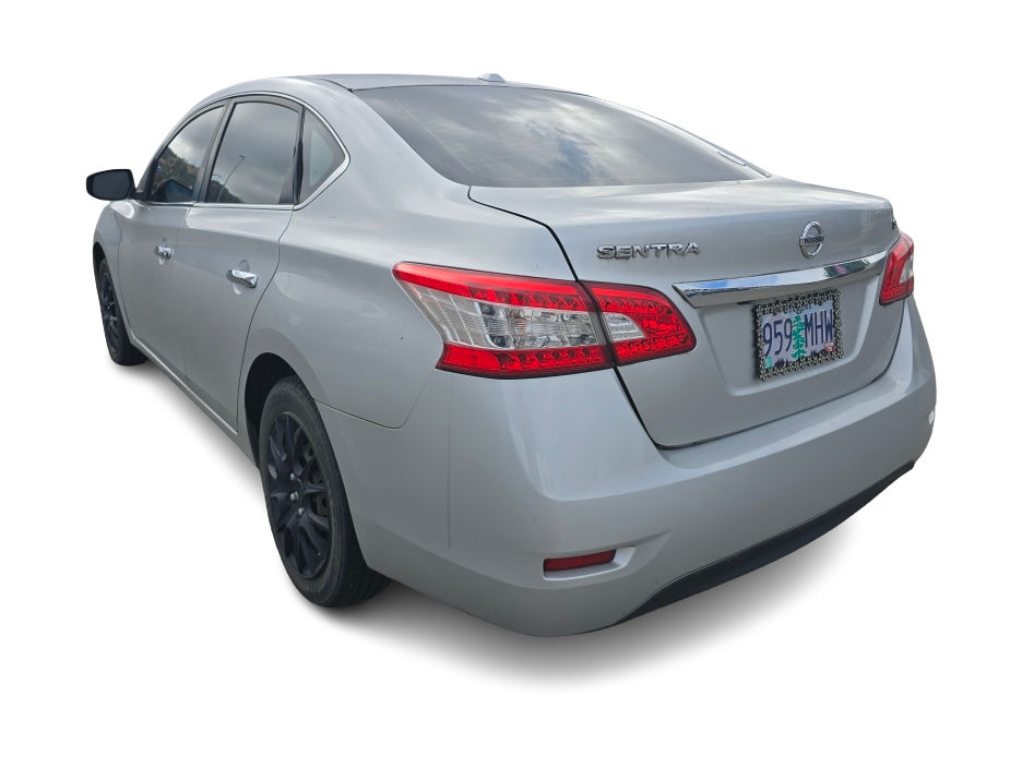 Thumbnail: 2015 Nissan Sentra - 16