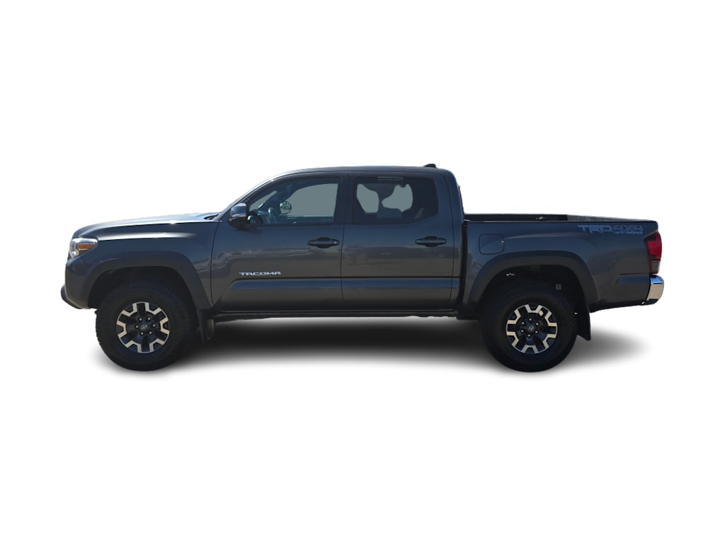 Thumbnail: 2018 Toyota Tacoma - 3