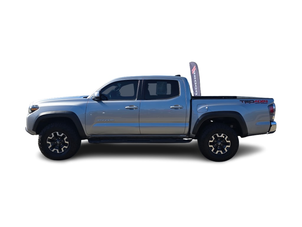 Thumbnail: 2021 Toyota Tacoma - 3