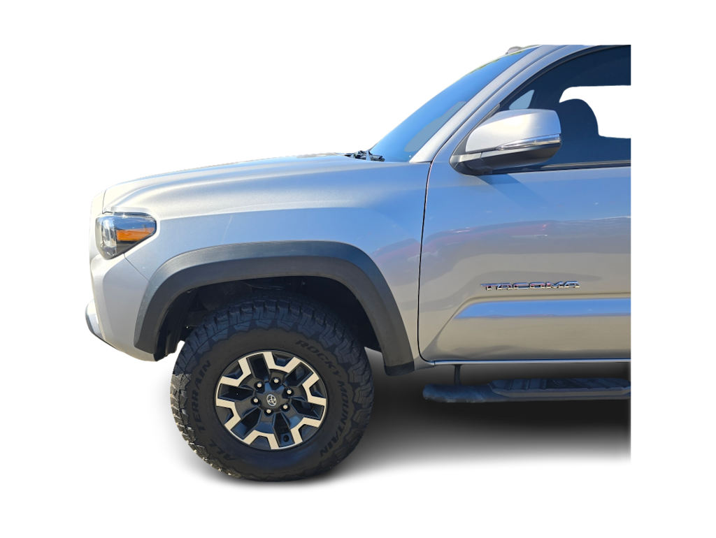 Thumbnail: 2021 Toyota Tacoma - 21