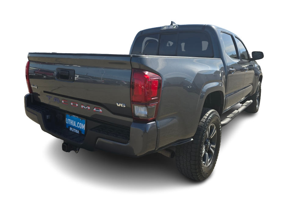 Thumbnail: 2022 Toyota Tacoma - 17