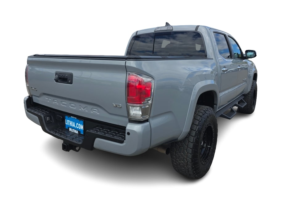 Thumbnail: 2019 Toyota Tacoma - 17