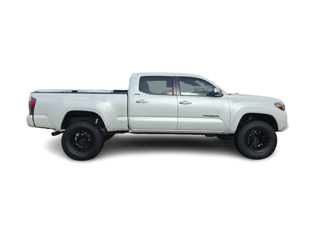 Thumbnail: 2021 Toyota Tacoma - 17