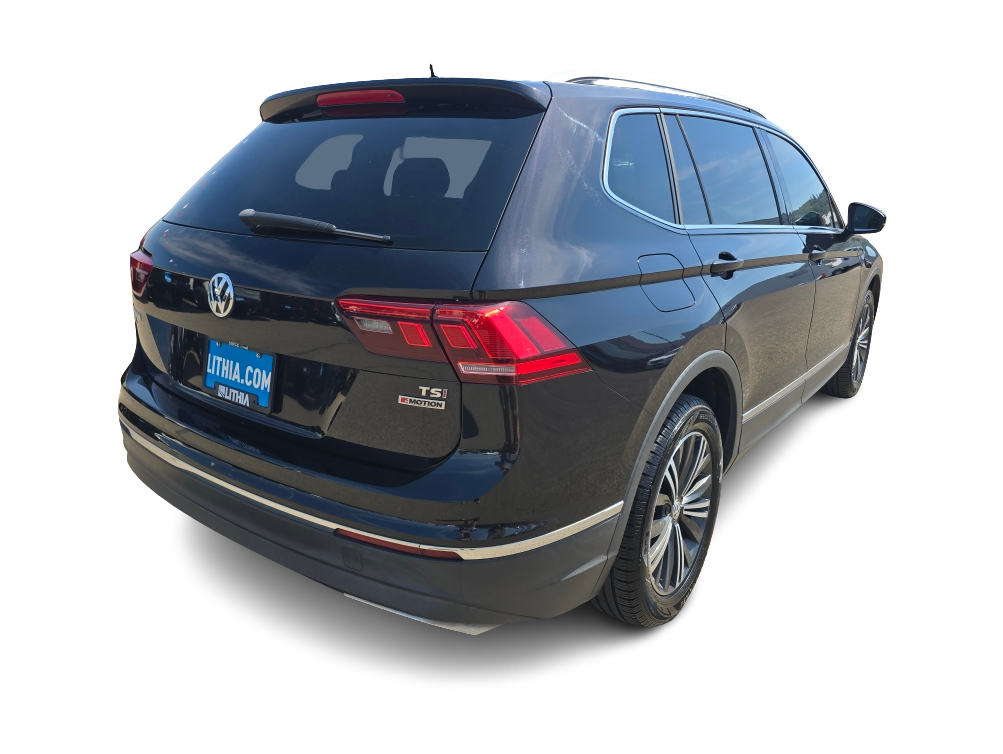 Thumbnail: 2018 Volkswagen Tiguan - 17