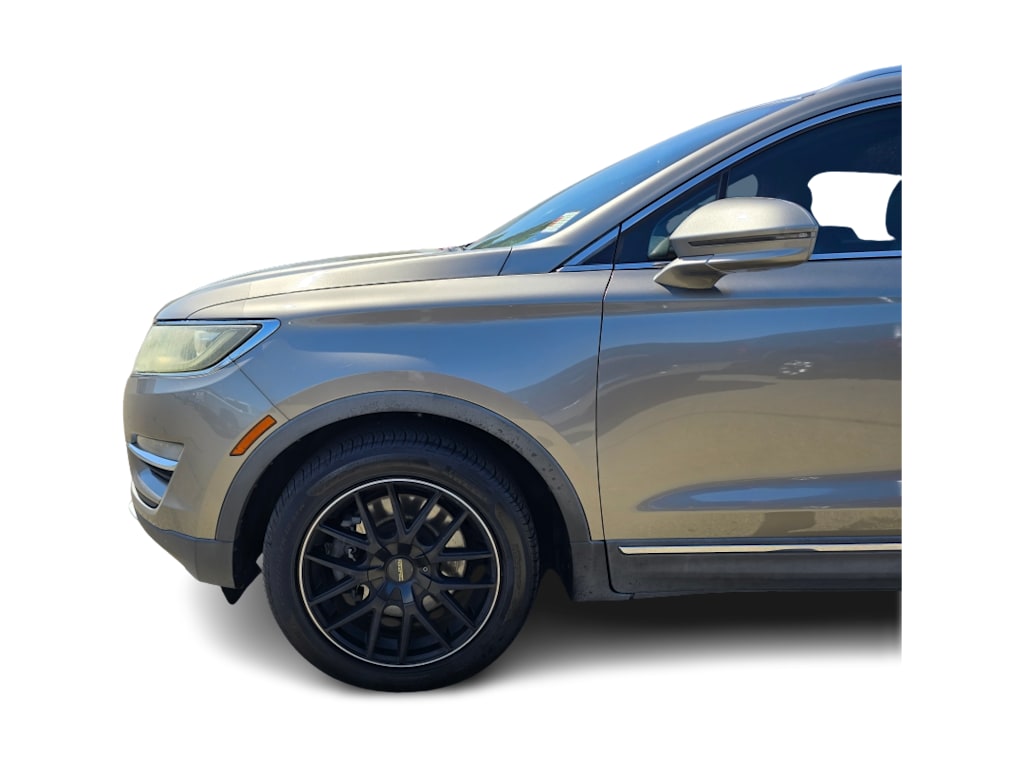 Thumbnail: 2016 Lincoln MKC - 20
