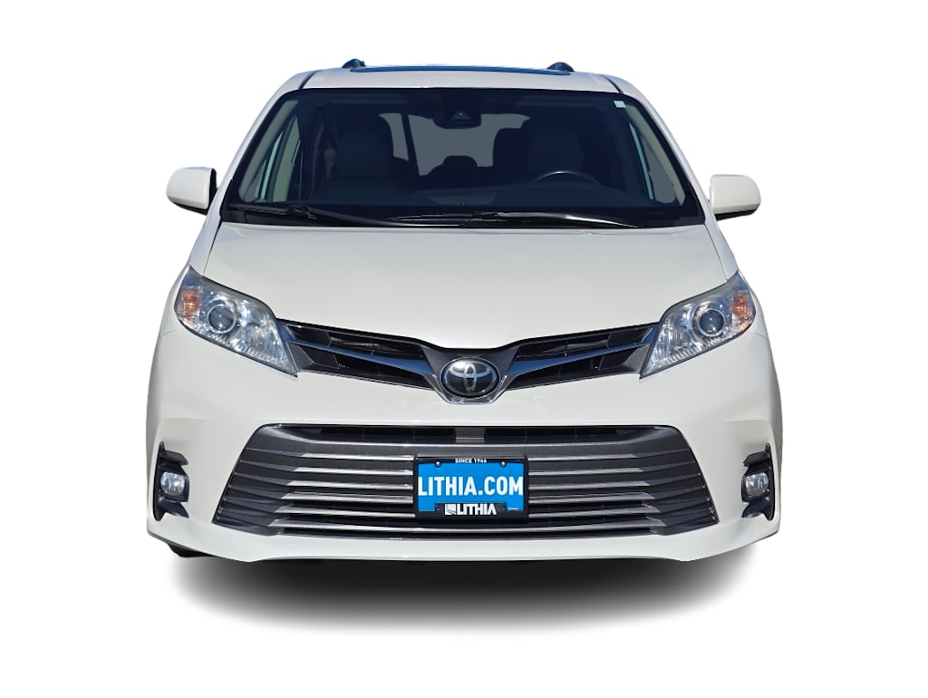 Thumbnail: 2019 Toyota Sienna - 6