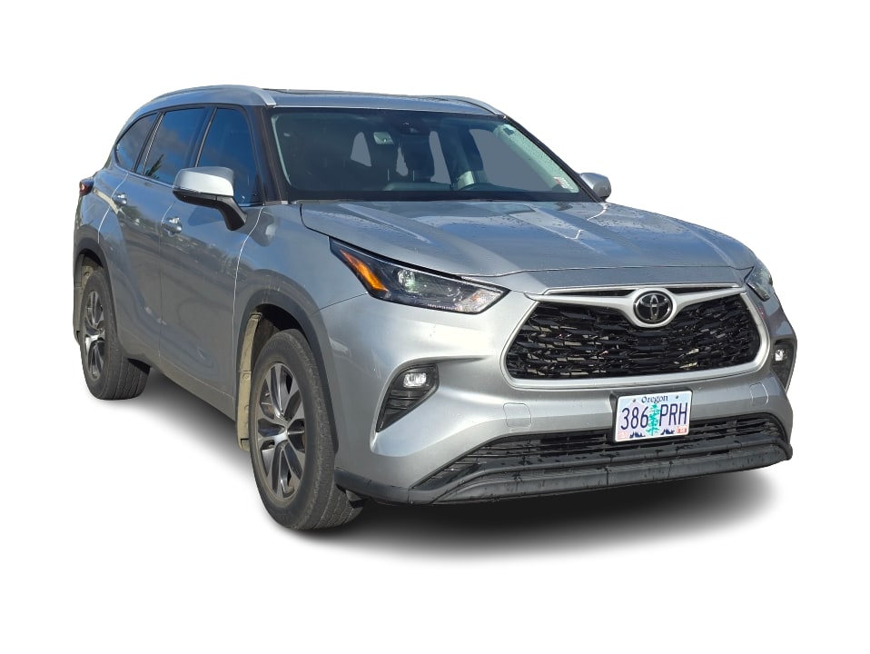 Thumbnail: 2022 Toyota Highlander - 7