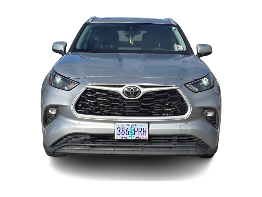 Thumbnail: 2022 Toyota Highlander - 3