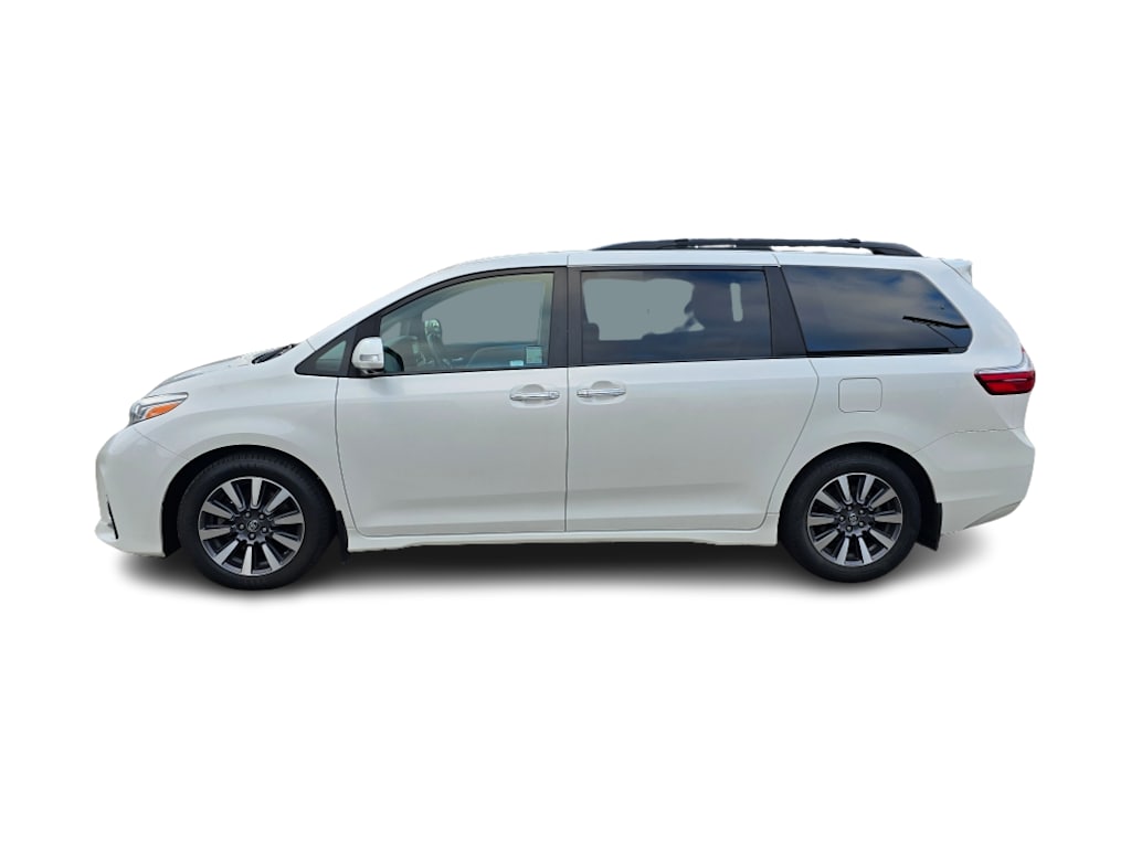 2019 Toyota Sienna Limited 3