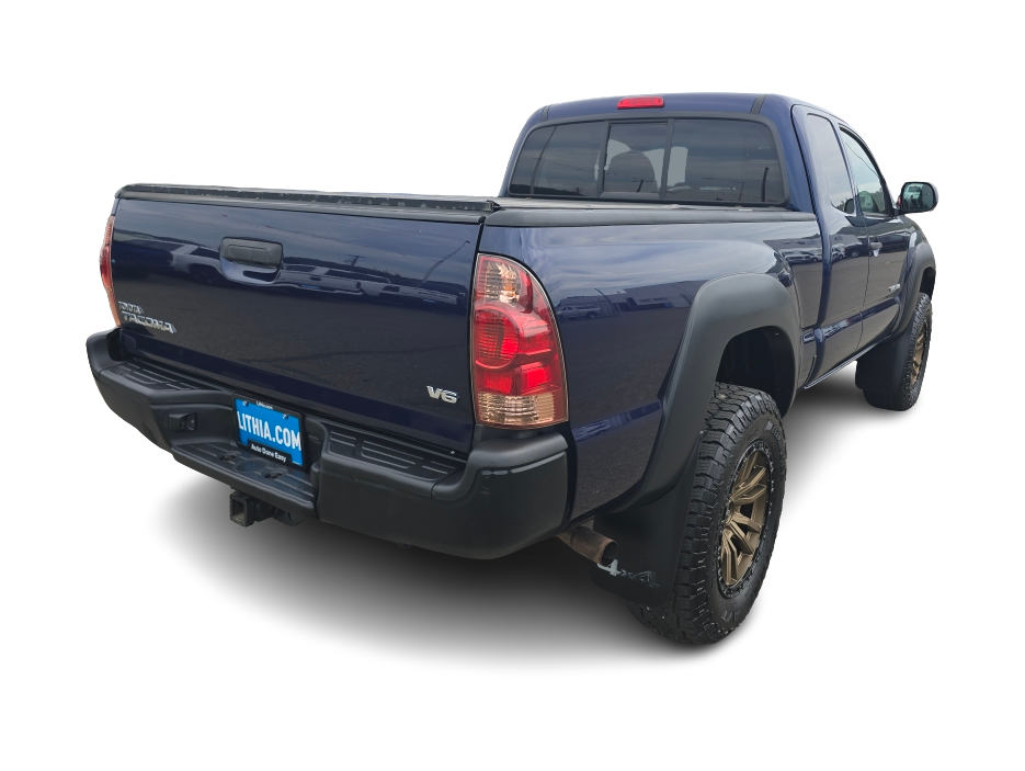 Thumbnail: 2013 Toyota Tacoma - 18