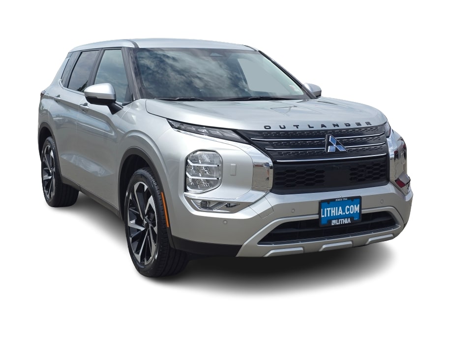 Thumbnail: 2024 Mitsubishi Outlander - 18