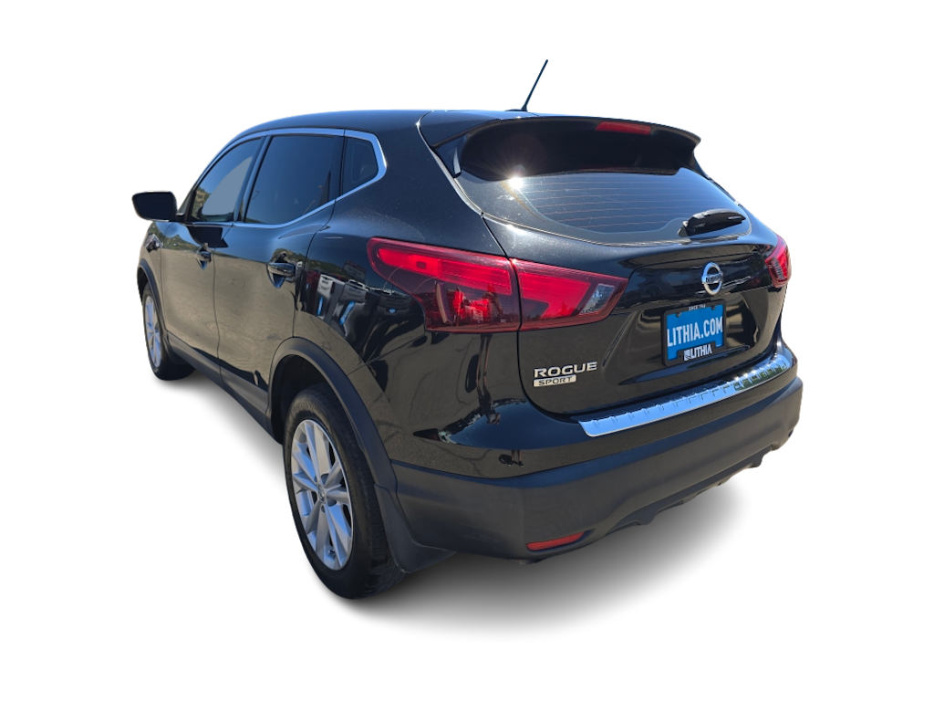 Thumbnail: 2018 Nissan Rogue Sport - 4