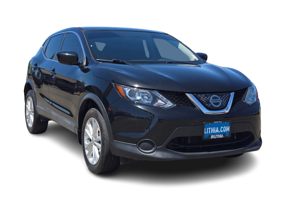 Thumbnail: 2018 Nissan Rogue Sport - 19