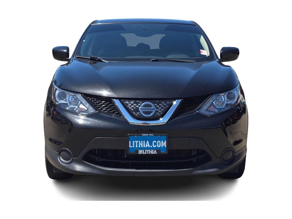 Thumbnail: 2018 Nissan Rogue Sport - 6