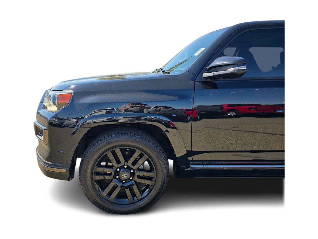 Thumbnail: 2021 Toyota 4Runner - 21