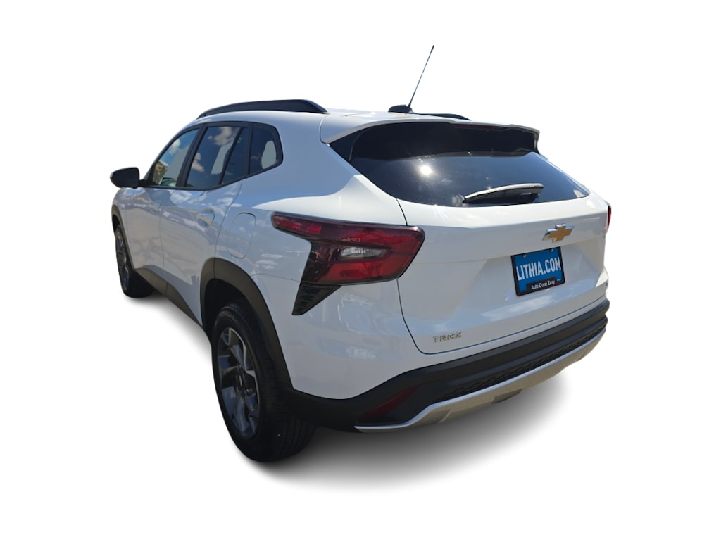 Thumbnail: 2025 Chevrolet Trax - 4