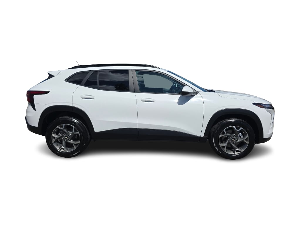 Thumbnail: 2025 Chevrolet Trax - 18