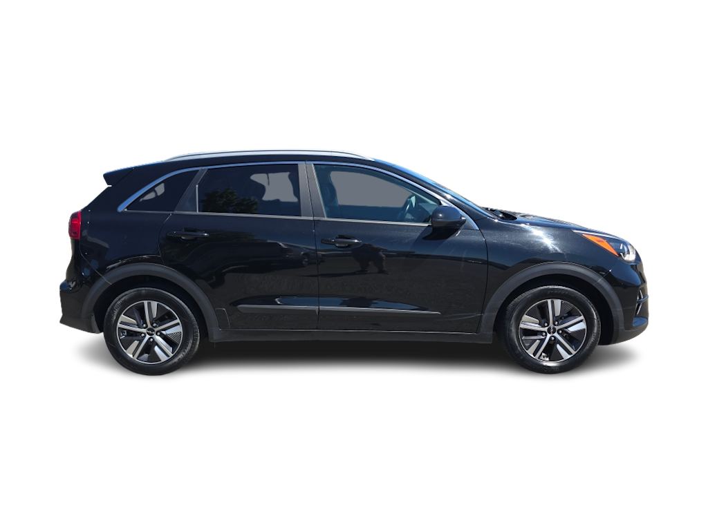 Thumbnail: 2022 Kia Niro - 18