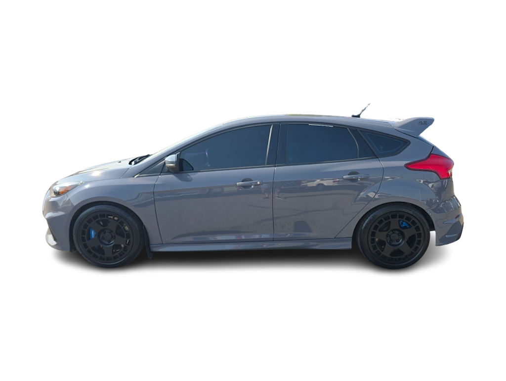 Thumbnail: 2017 Ford Focus - 3