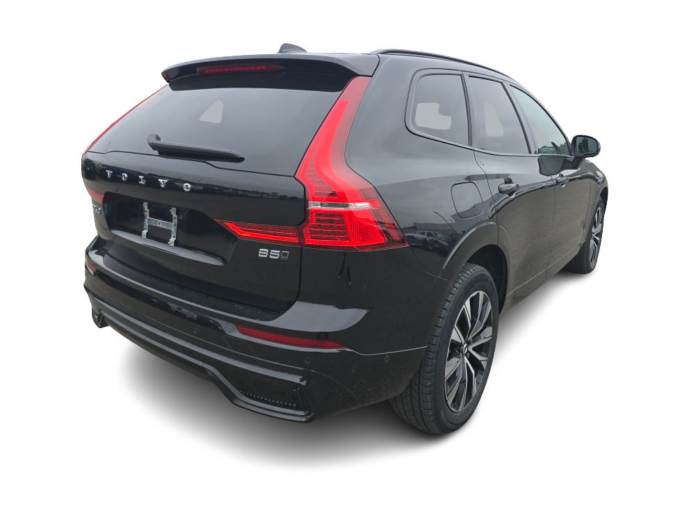 Thumbnail: 2023 Volvo XC60 - 6