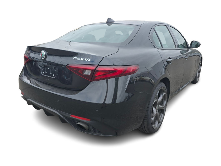 Thumbnail: 2020 Alfa Romeo Giulia - 5