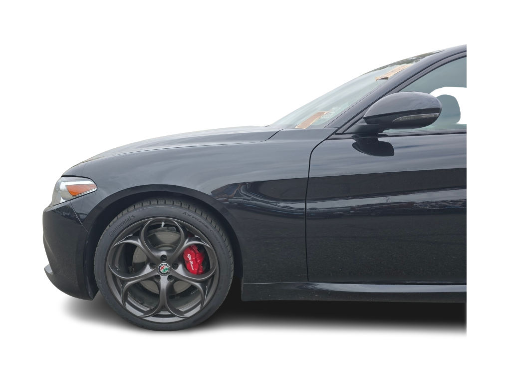 Thumbnail: 2020 Alfa Romeo Giulia - 20