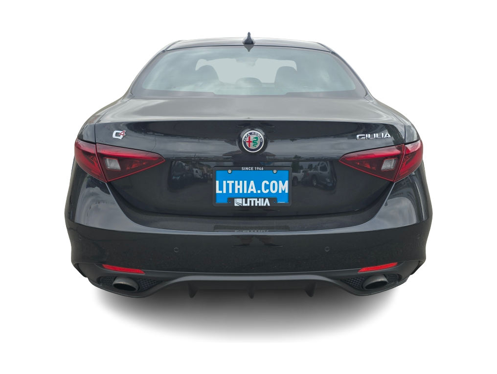 Thumbnail: 2020 Alfa Romeo Giulia - 5