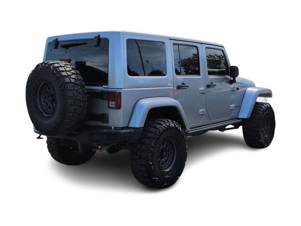 Thumbnail: 2016 Jeep Wrangler - 21