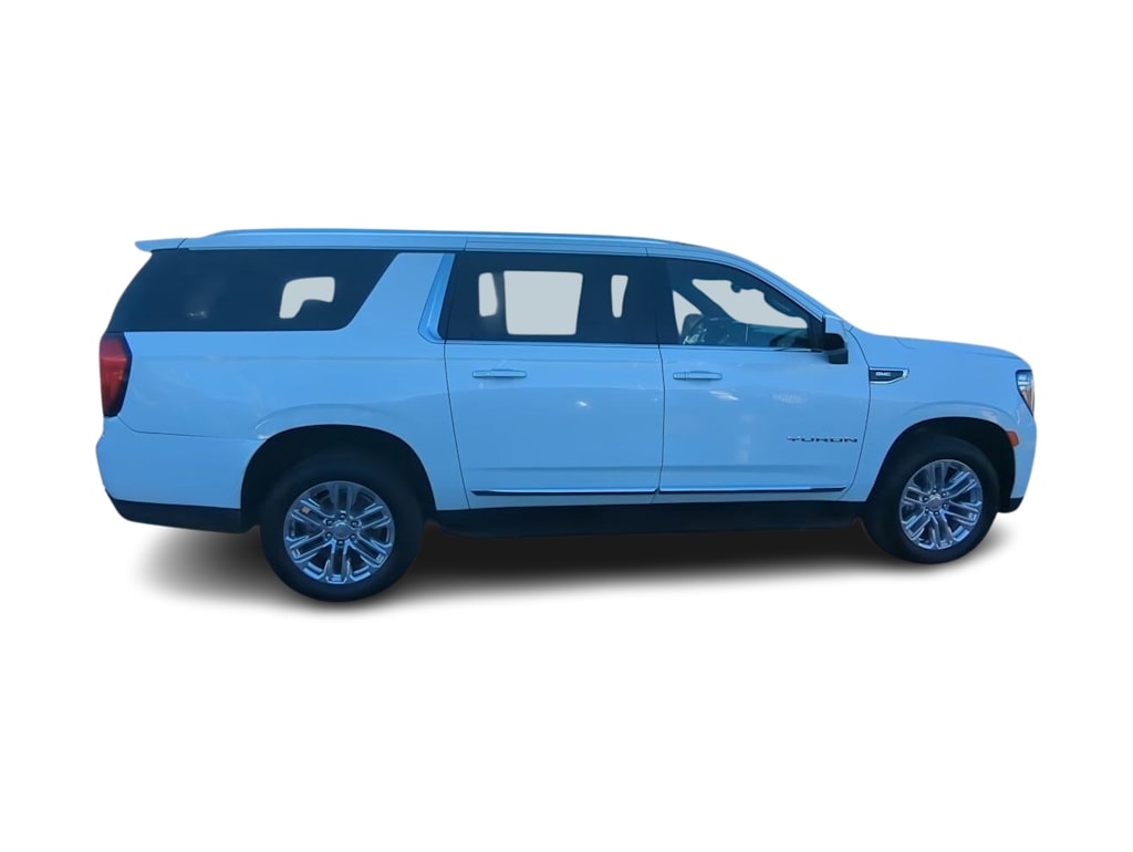 Thumbnail: 2023 GMC Yukon XL - 25